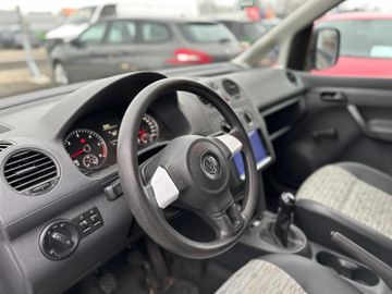 Volkswagen Caddy - 10