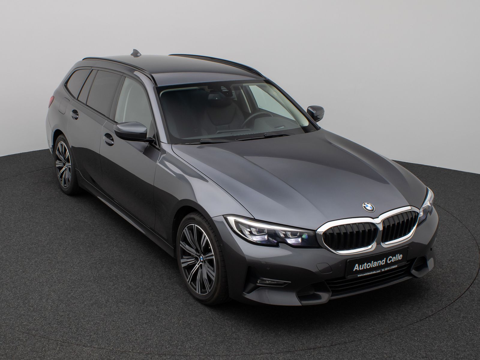 Fahrzeugabbildung BMW 330d xD Sport Line Kamera Lenkrhzg HUD DAB H/K
