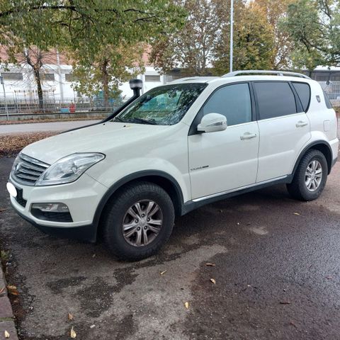 Ssangyong Rexton W 2.0 Xdi 4WD A/T Top