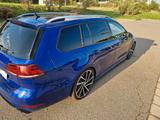 Volkswagen Golf 7 2.0 TSI DSG 4MOTION  Variant R - mit Benzin-Antrieb: Blau, Alcantara, Scheckheftgepflegt, Kombi