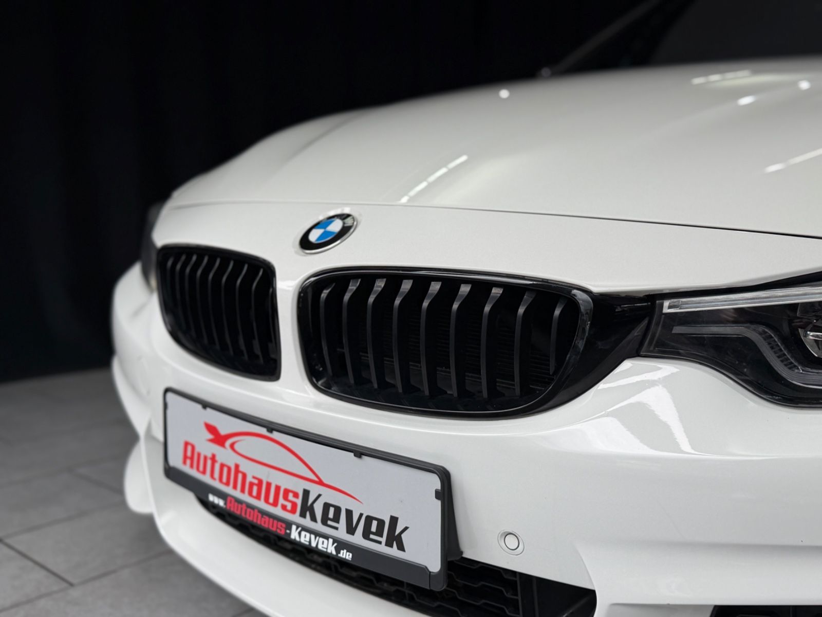 Fahrzeugabbildung BMW 440 Gran Coupé M-PAKET|MPPSK|H&K|HuD|LEDER|PANO