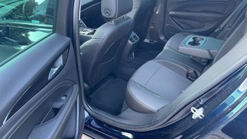 Opel Insignia - 10