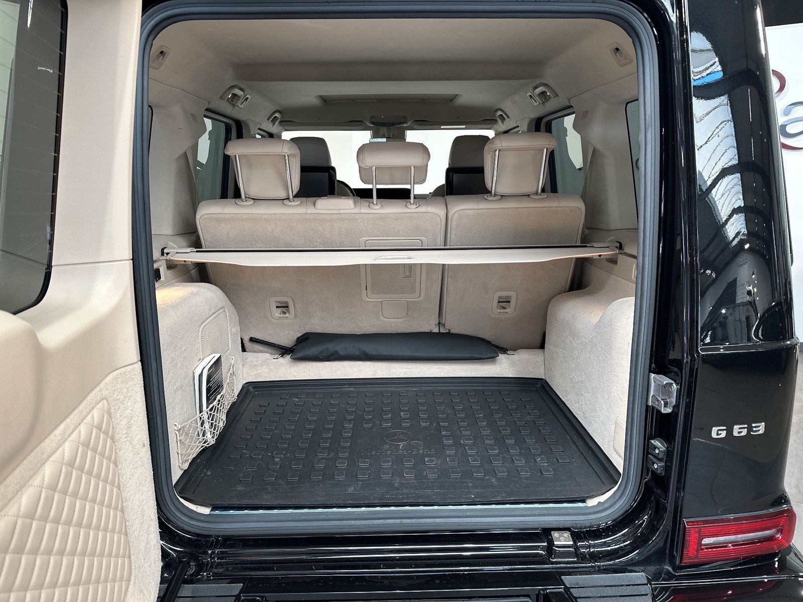 Fahrzeugabbildung Mercedes-Benz G 63 AMG DRIVER'S PACKAGE NAV+GLASDACH+AHK+ACC