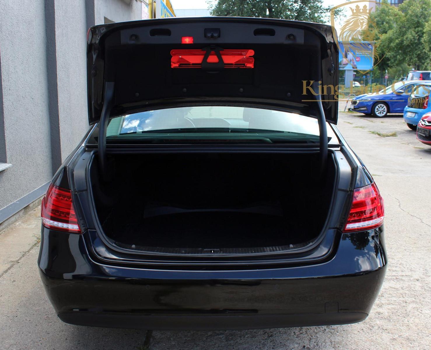 Mercedes-Benz E 220 BT Edition EU6 AUTOMATIK+MULTIKONTURSITZ+