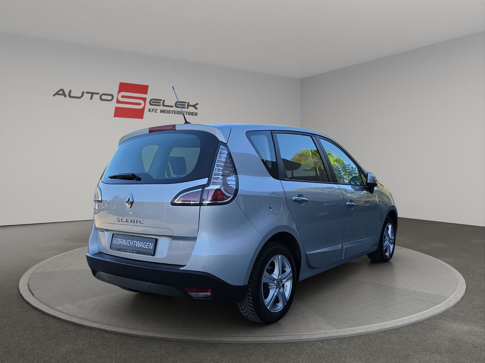 Fahrzeugabbildung Renault Scenic III Xmod Paris