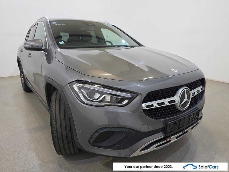Mercedes-Benz GLA 250 e LED-Xenon Widescreen Navi 1/2 Sport-L imagem 3
