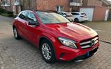 Mercedes-Benz GLA 220 d 4MATIC DCT - - rote Mercedes-Benz GLA 220