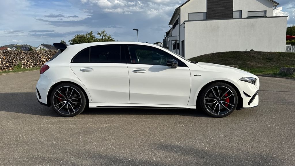 Image of Mercedes-Benz A 35 AMG