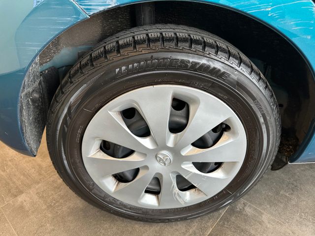 Toyota Yaris Hybrid Life *Navi*Klima*