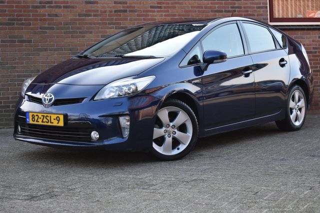 Toyota Prius 1.8 Dynamic Business '13 Navi klima Cruise