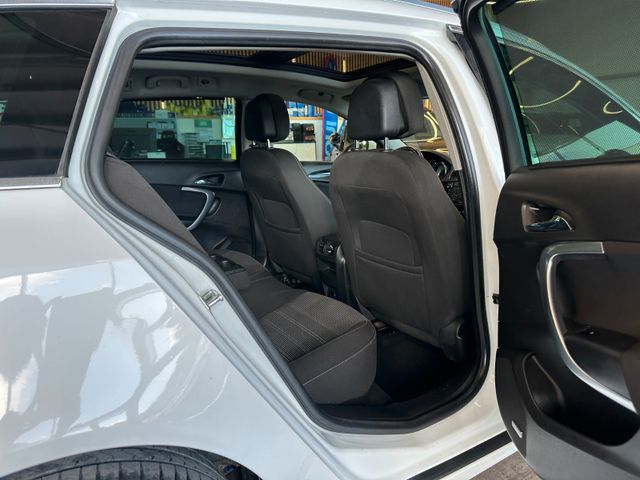 Opel Insignia A Sports Tourer Sport 4x4 *Xenon*1Hand*
