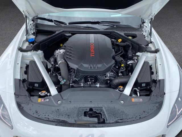 Fahrzeugabbildung Kia Stinger GT 4WD 3.3 V6 T-GDI EU6d *NAVI* *HUD* *S