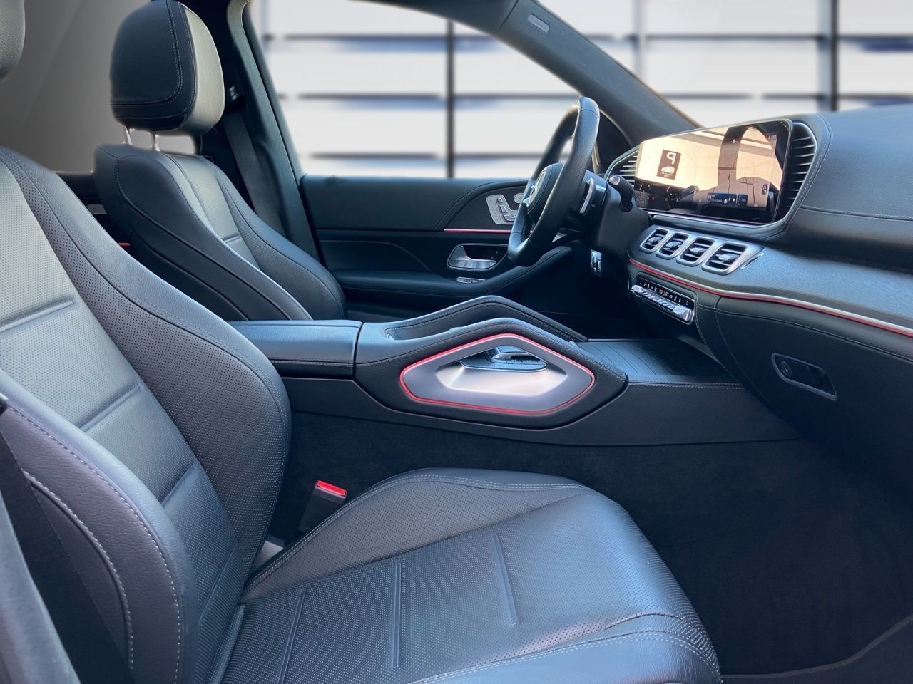 Fahrzeugabbildung Mercedes-Benz GLE 450 d 4M AMG Night+Pano+HUD+StdHz+FahrassPak