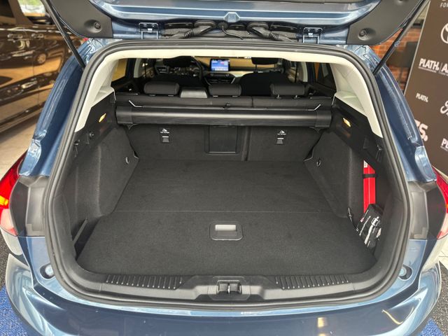 Ford Focus  Turnier Cool & Connect Automatik