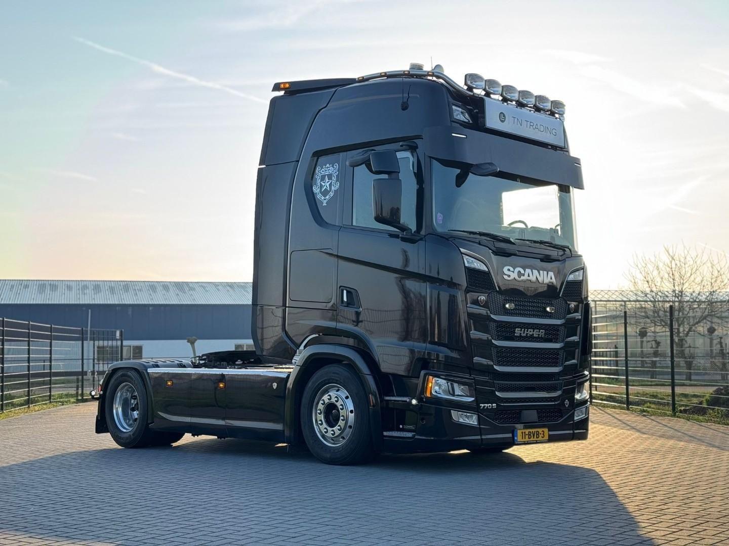 Scania S770 RETARDER, LEDERSITZE, ALCOA, VOLLKLIMAANLAG