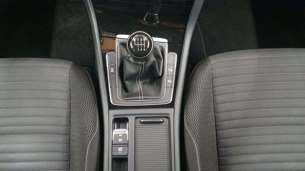 VII 1.4 TSI Cup*Bi-Xenon*PANO*NAVI*1.Hand