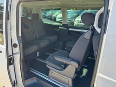 Fahrzeugabbildung Volkswagen T6.1 Multivan 2,0 TDI Navi Sitzh ACC 3xKlima