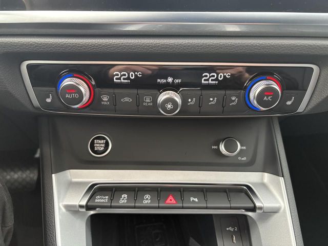 Q3 SPORTBACK 35 TDI S TRONIC