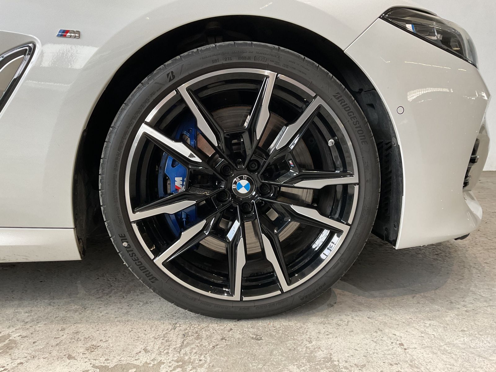 Fahrzeugabbildung BMW M850i xDrive Cabrio Aktivlenkung Laserlicht Nack