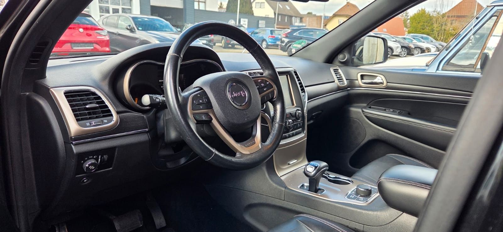 Fahrzeugabbildung Jeep Grand Cherokee 3.0 CRD Limited HU2026