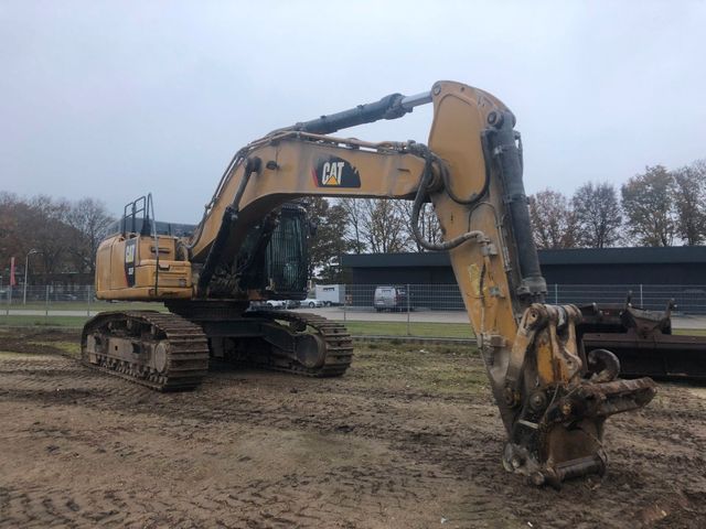 CAT 352F