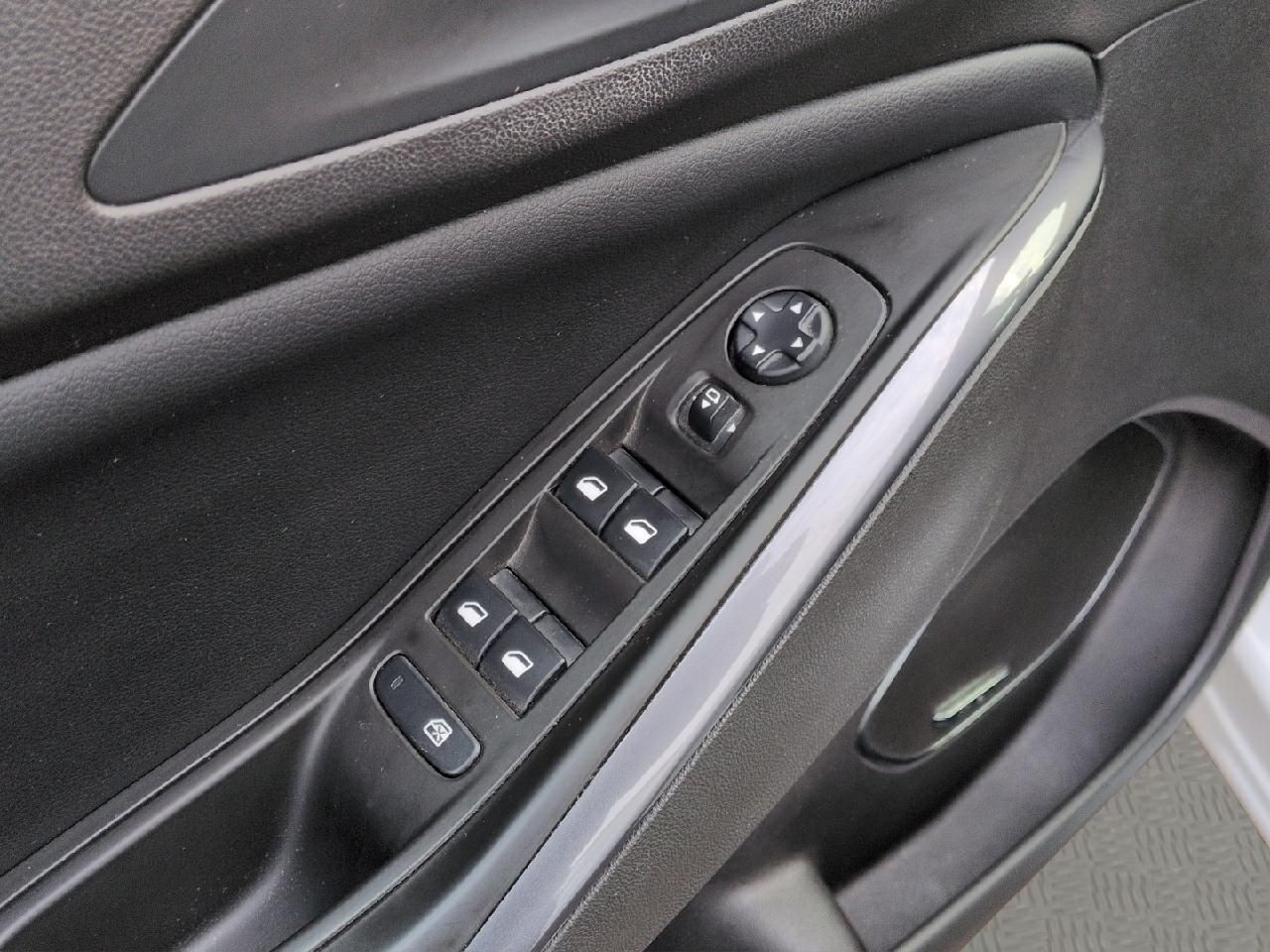 Fahrzeugabbildung Opel Grandland 1.2T Ultimate