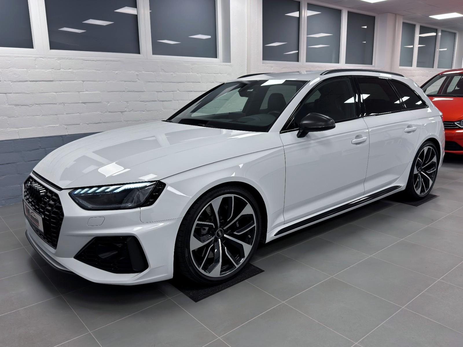 Audi RS4 Avant 2.9 TFSI quattro *Carbon*B&O*HUD*AHK