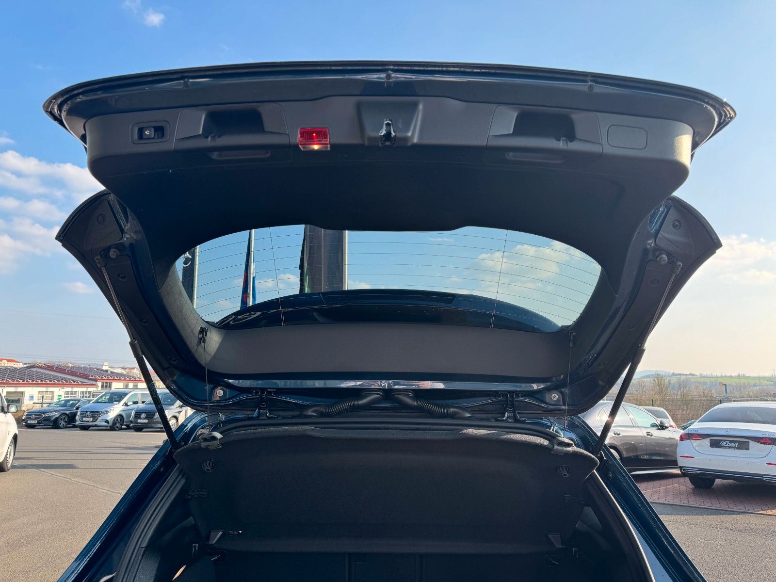 Fahrzeugabbildung Mercedes-Benz B 200 d Edition AMG Night+AHK+Burm+Ambiente