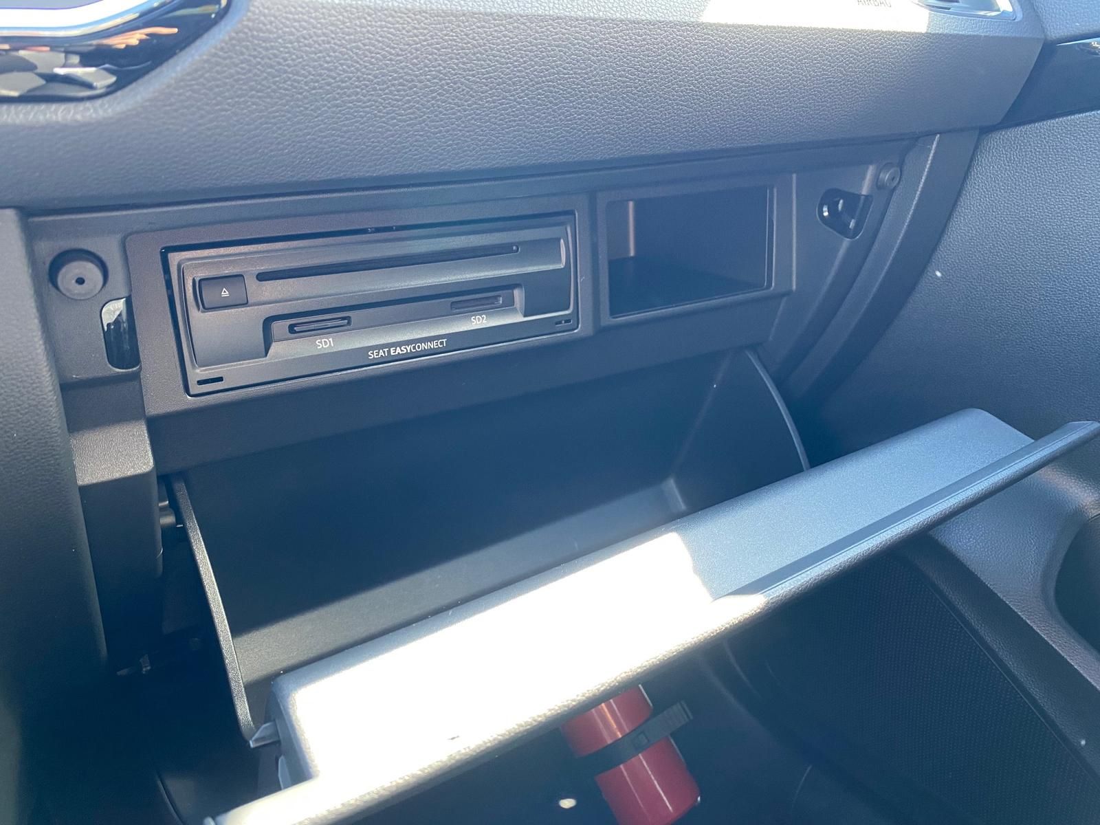 Fahrzeugabbildung SEAT Ateca 1.5 TSI FR APP+ACC+RFK+AHK+NAVI+SITZHEIZ