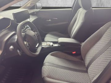 Peugeot 208 Allure 156 Elektro 360 Kam.+KeyLess+Navi