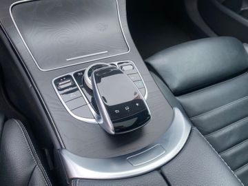 Fahrzeugabbildung Mercedes-Benz C 250 T CGI AMG*Pano*Burmester*Park-Paket*