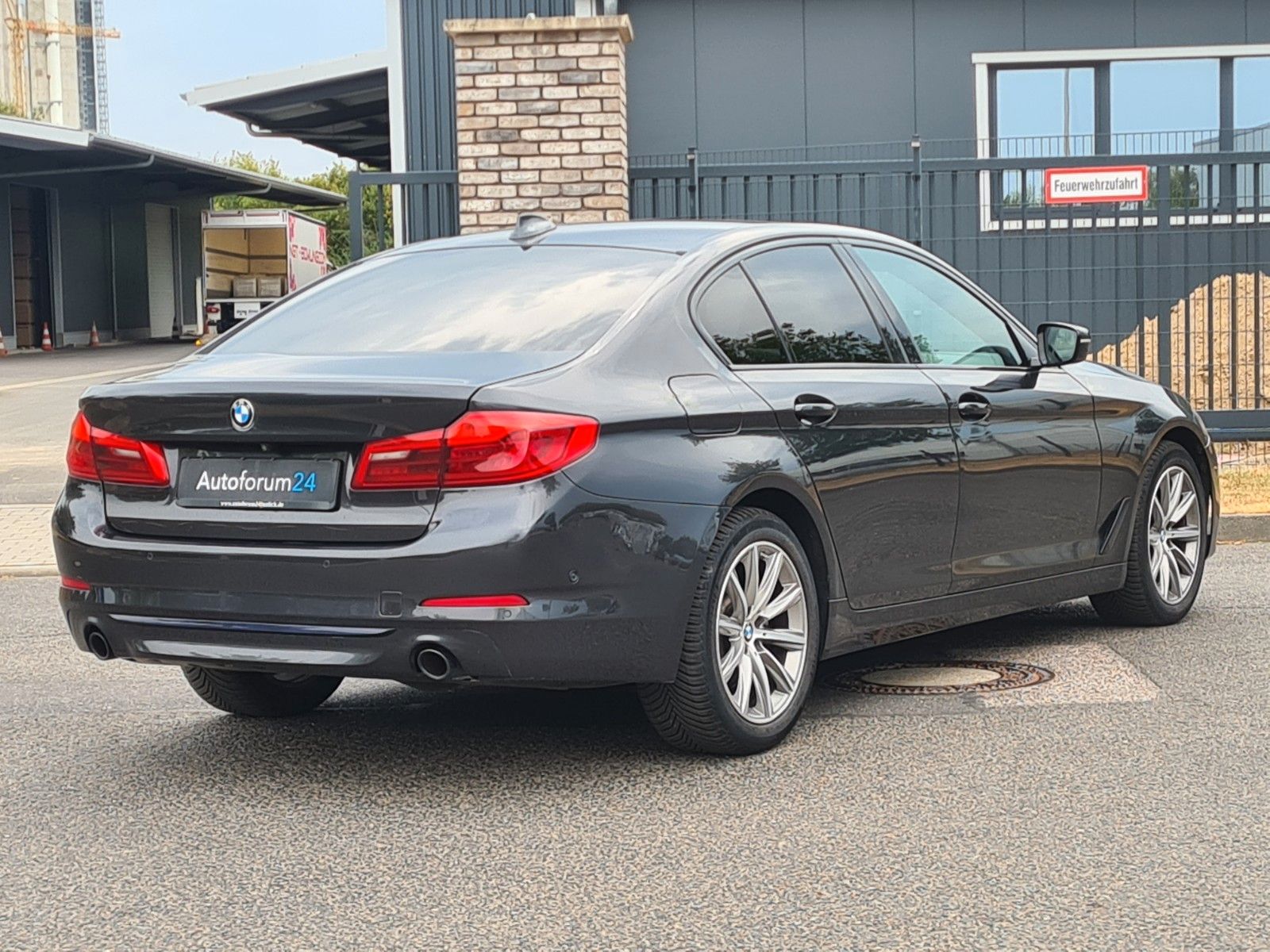 BMW Limousine 520d xDrive Sport Line Autom. Navi HUD foto 5