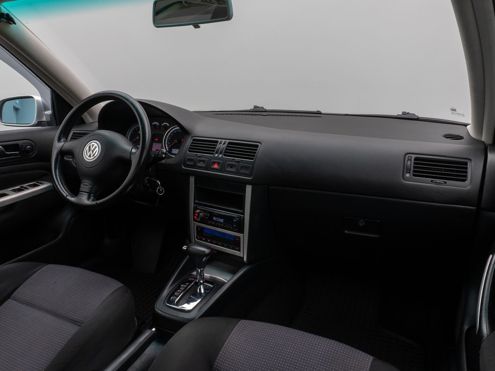 Fahrzeugabbildung Volkswagen Bora 1.6 Automat Special Lim. Klimaautomatik AHK