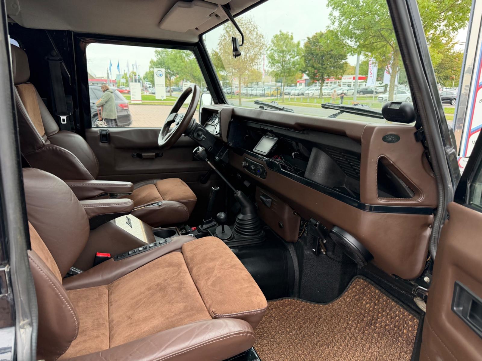 LAND ROVER DEFENDER 90 TD5 122CH STATION WAGON S