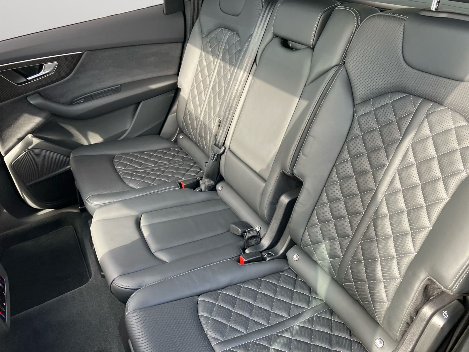 Audi SQ7 - Bild 14
