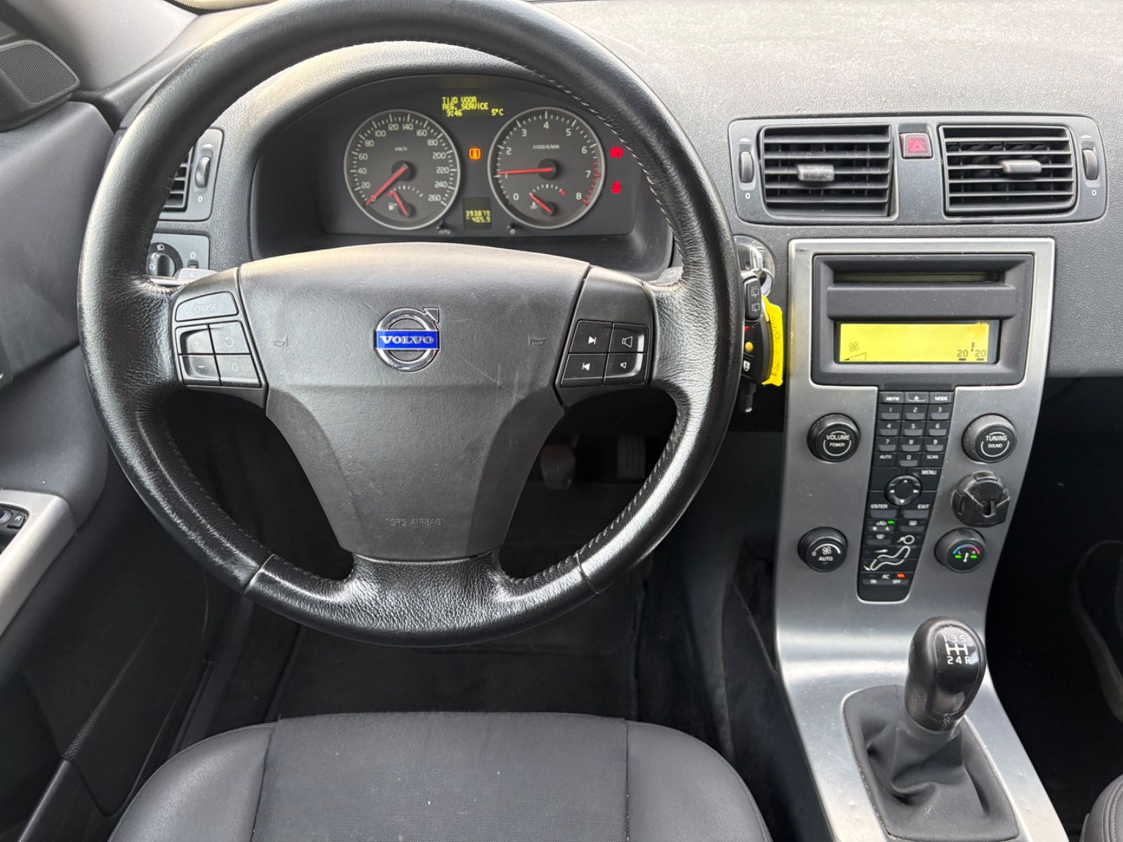 Photo 7 of VOLVO C30