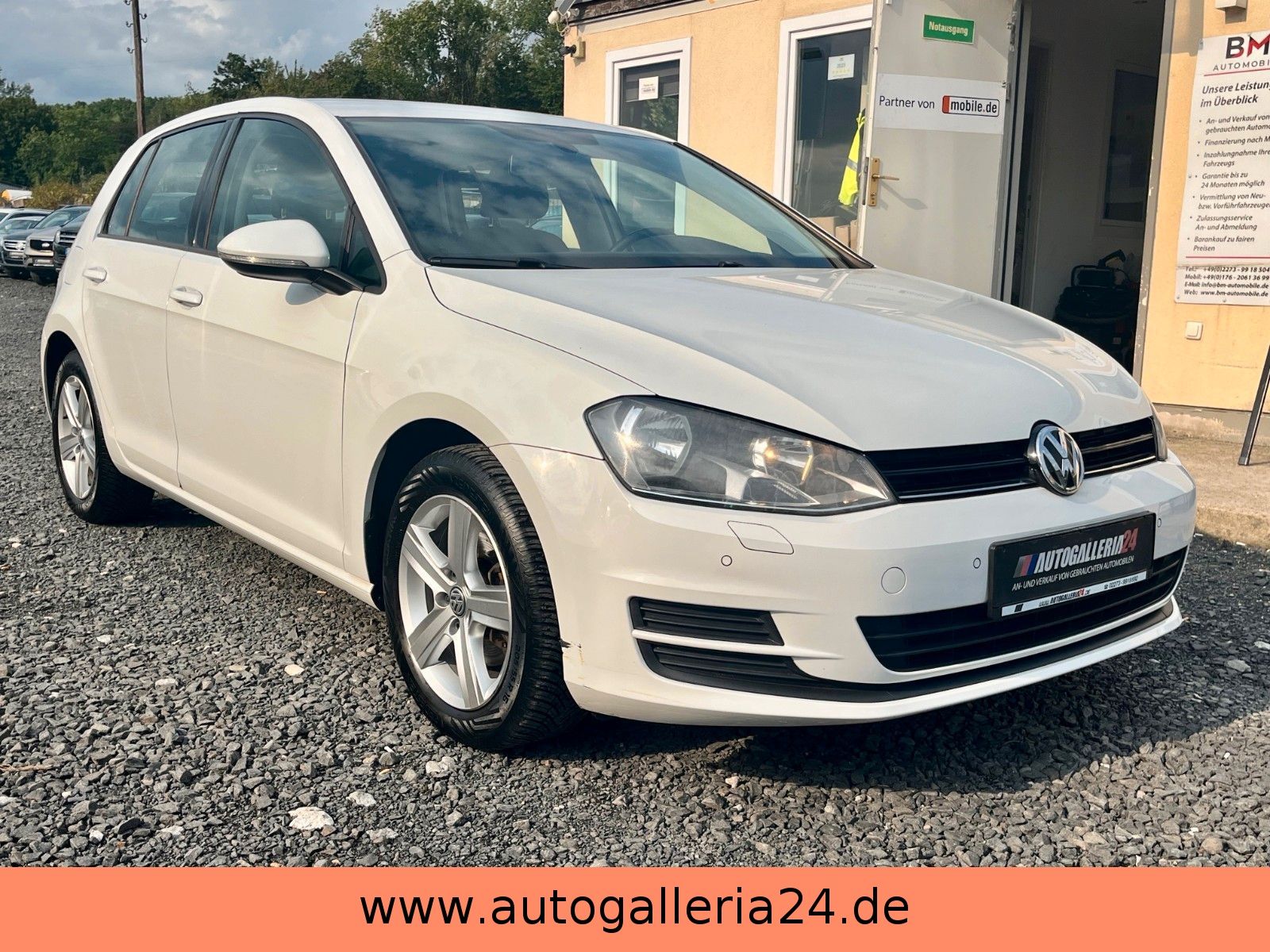 Fahrzeugabbildung Volkswagen Golf VII 1.4 TSI Comfort Navi *ZAHNRIEMEN NEU*