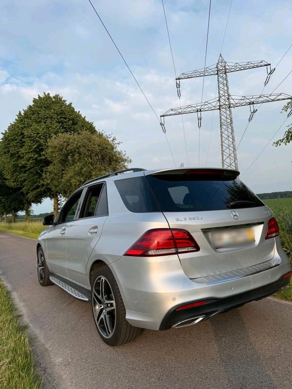 Image of Mercedes-Benz GLE 350
