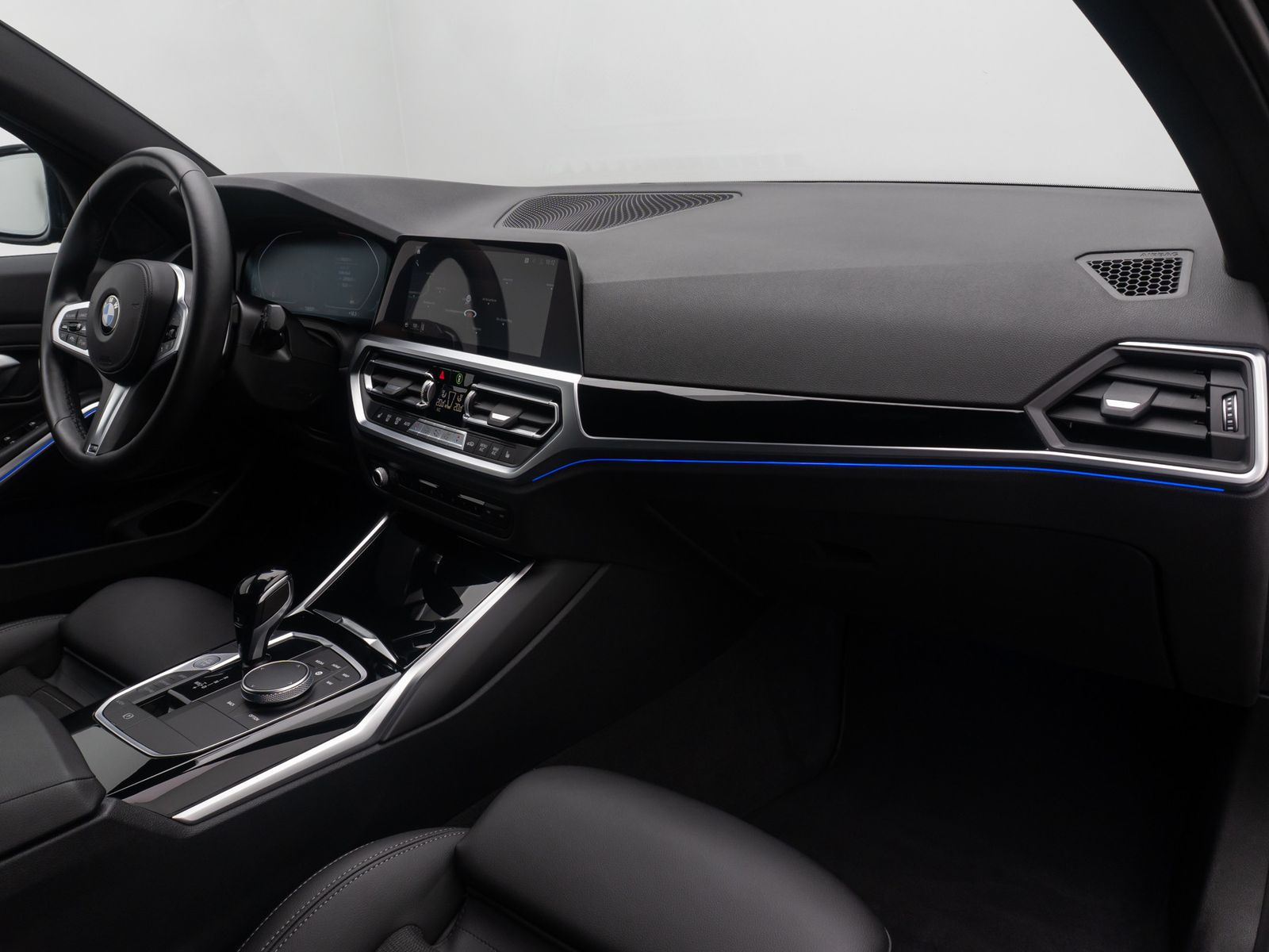 Fahrzeugabbildung BMW 320d Sport Line ACC DAB Komfort Laser HiFi Alarm