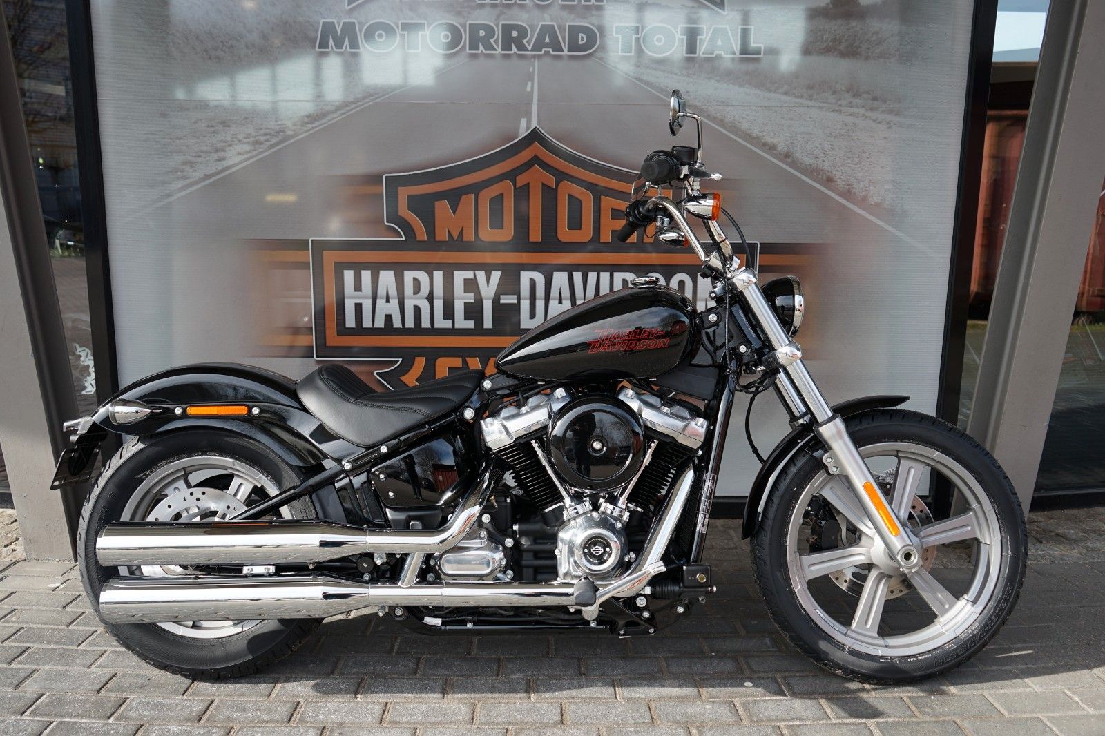 Fahrzeugabbildung Harley-Davidson Softail Standard 2024 mit TZ