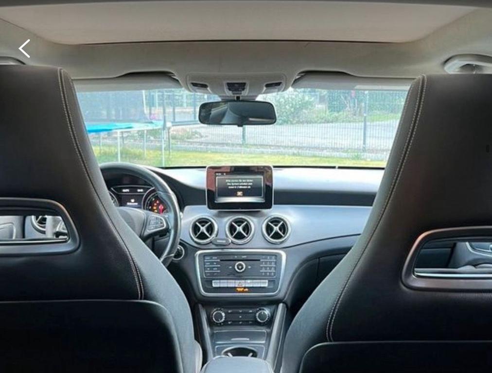 Mercedes-Benz CLA 200