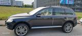 Volkswagen VW TOUAREG 3.2 V6 - Volkswagen Touareg mit Benzin-Antrieb: Geländewagen, 3.2