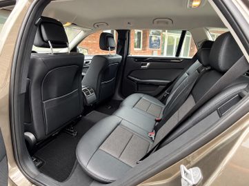 Mercedes E 200 - 9