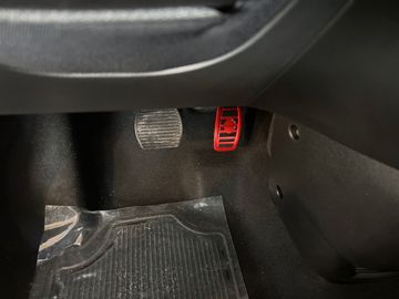 Fiat 500e 23,8 kWh RED KAMERA NAVI SHZ PDC TOTWINKEL