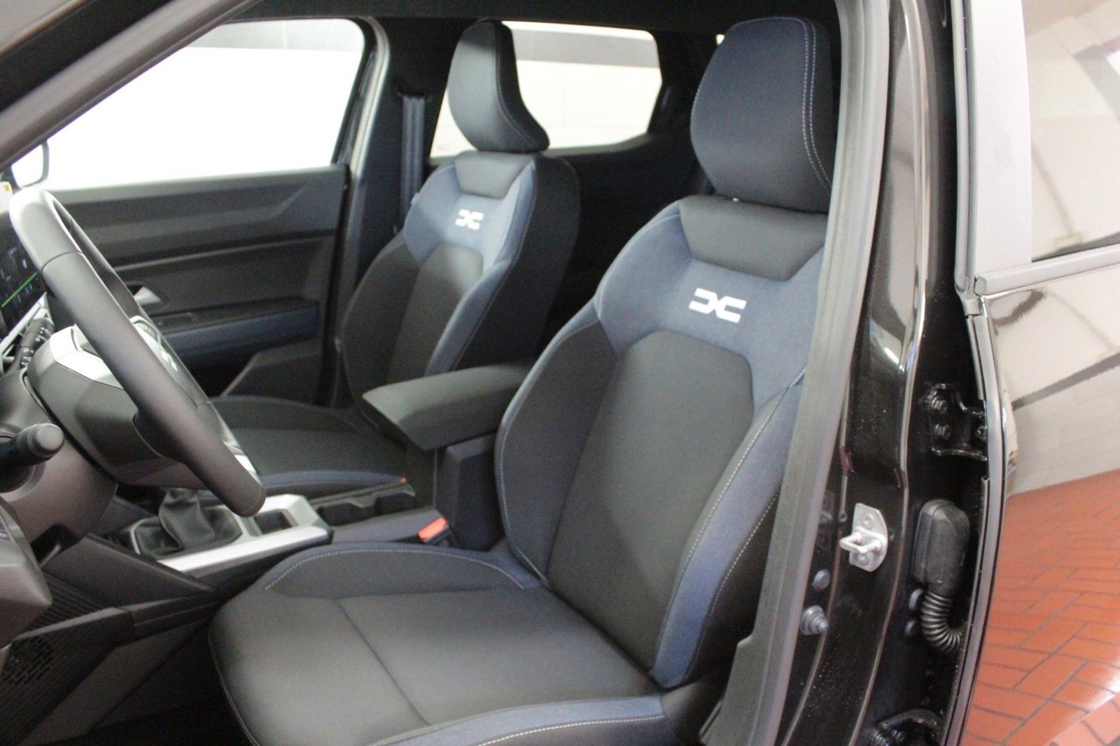 Fahrzeugabbildung Dacia Duster mild hybrid 130 Journey*Winterpaket*