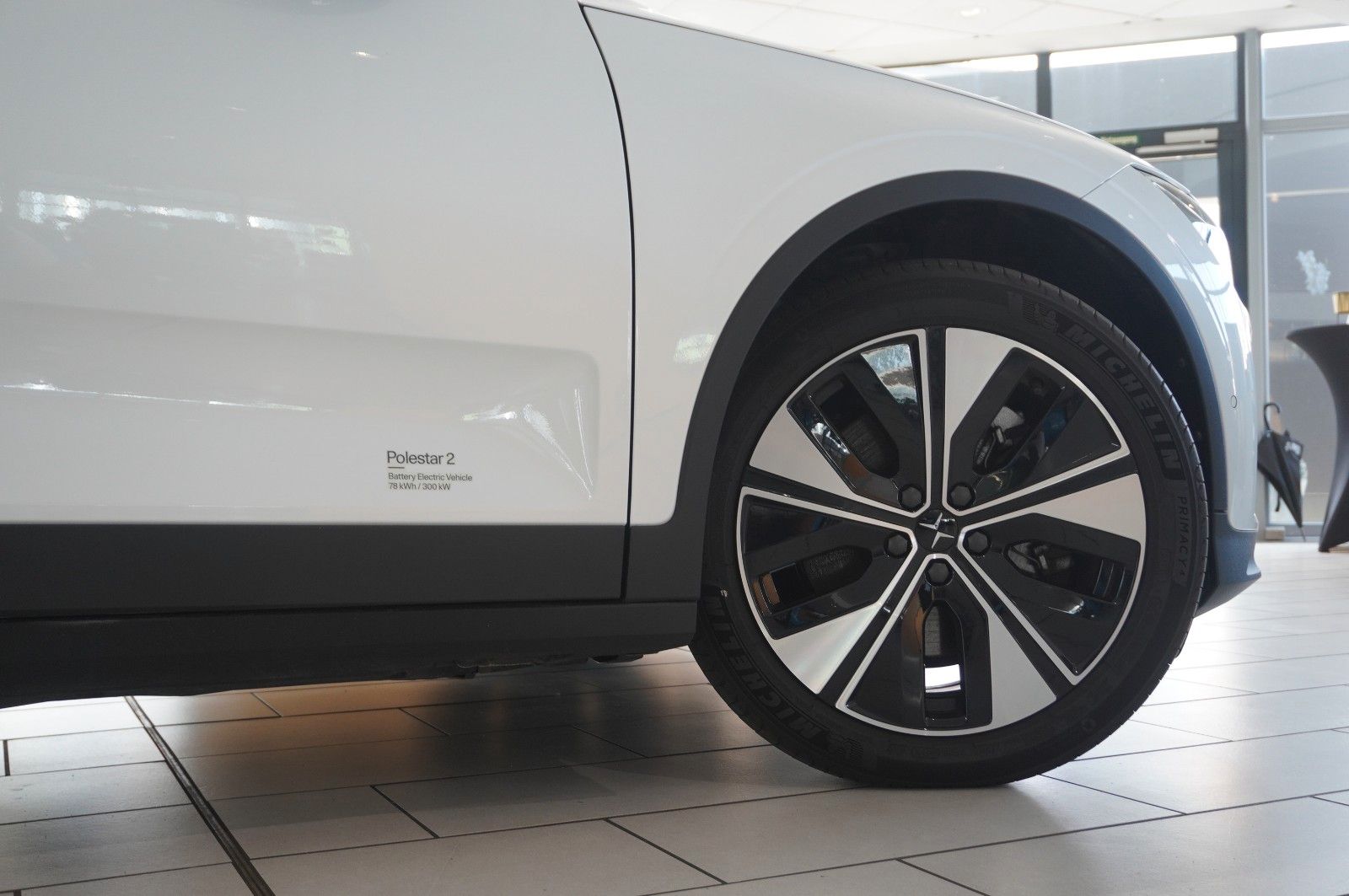Fahrzeugabbildung Polestar 2 Long Range DUAL-MOTOR NAVI/LED/360°/VIRT/PILOT