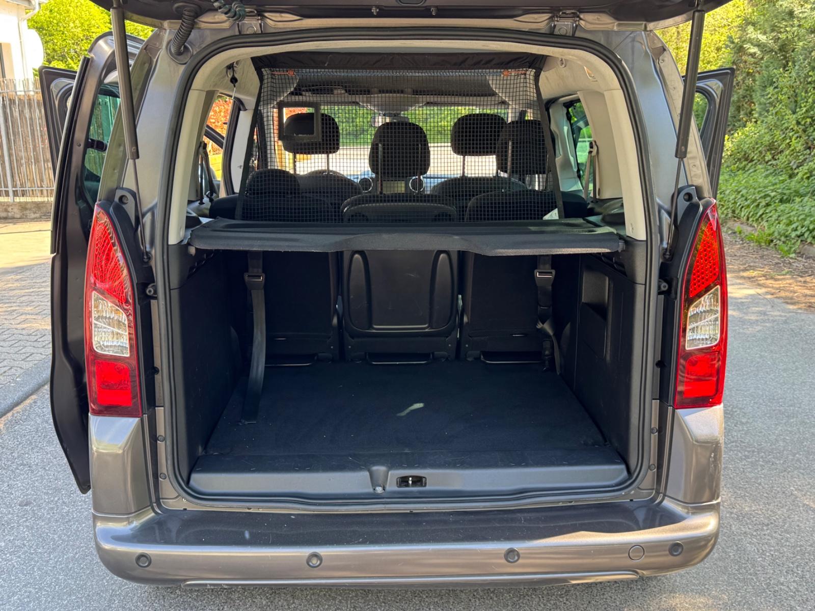 Peugeot Partner Tepee Allure 1HD/PEUGEOT SCHECKHEFT/NAVI