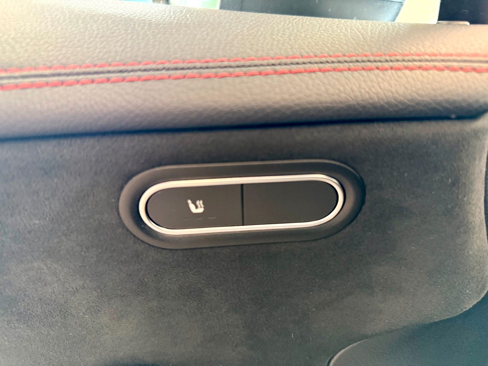 Fahrzeugabbildung Mercedes-Benz CLA 220d Shooting Brake AMG/18Zoll/Kamera/LED