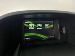 RENAULT Kangoo DELUXE / 2.HD / AUTOMATIK/ 75.tKM /NAVI RENAULT Kangoo DELUXE / 2.HD / AUTOMATIK/ 75.tKM /NAVI