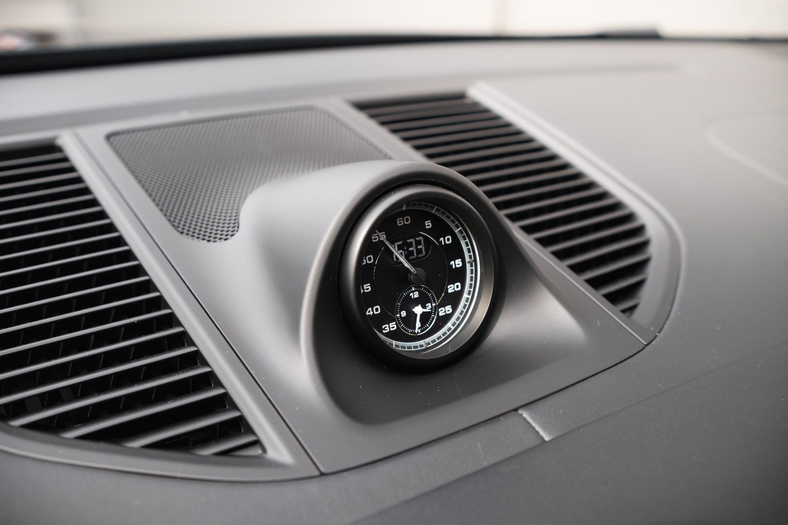 Fahrzeugabbildung Porsche Macan T-21 Zoll - el. Sitz m. Memory-Pano-360Kam
